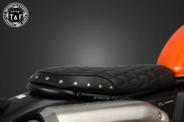 CL250　スタッド付きショートフラットシート(ダイヤ)