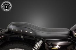 ST250E　スタッド付きフラットシート(バーチカル)