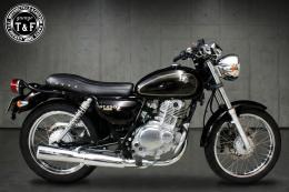 ST250E　スタッド付きフラットシート(バーチカル)