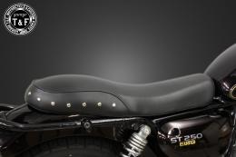 ST250E　スタッド付きフラットシート(スムース)