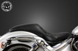 イントルーダーLC250　ガンファイターシート(ダイヤ)