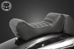 エリミネーター250V　キング&クィーンシート(タックロール)ピリオンシートのみ