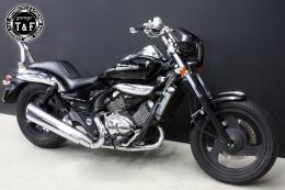 エリミネーター250V　ガンファイターシート(バーチカル)