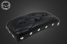 スタッド付きアンティークピリオンシート(レトロ)ブラック