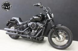 ソフテイル(SOFTAIL)2018年〜モデル用　スタッド付きガンファイターシート(スムース)