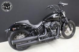 ソフテイル(SOFTAIL)2018年〜モデル用　スタッド付きガンファイターシート(スムース)