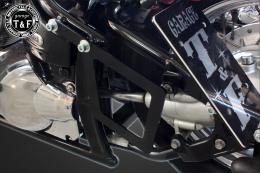 ドラッグスター400　カスタムフェンダー用サドルバック&ポータブルガソリン缶SET