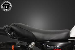 グラストラッカー250(キャブモデル専用)　ショートフラットシート(スムース)