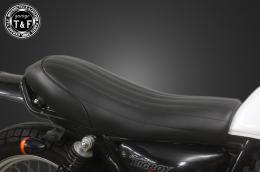 グラストラッカー250(キャブモデル専用)　フラットシート(バーチカル)